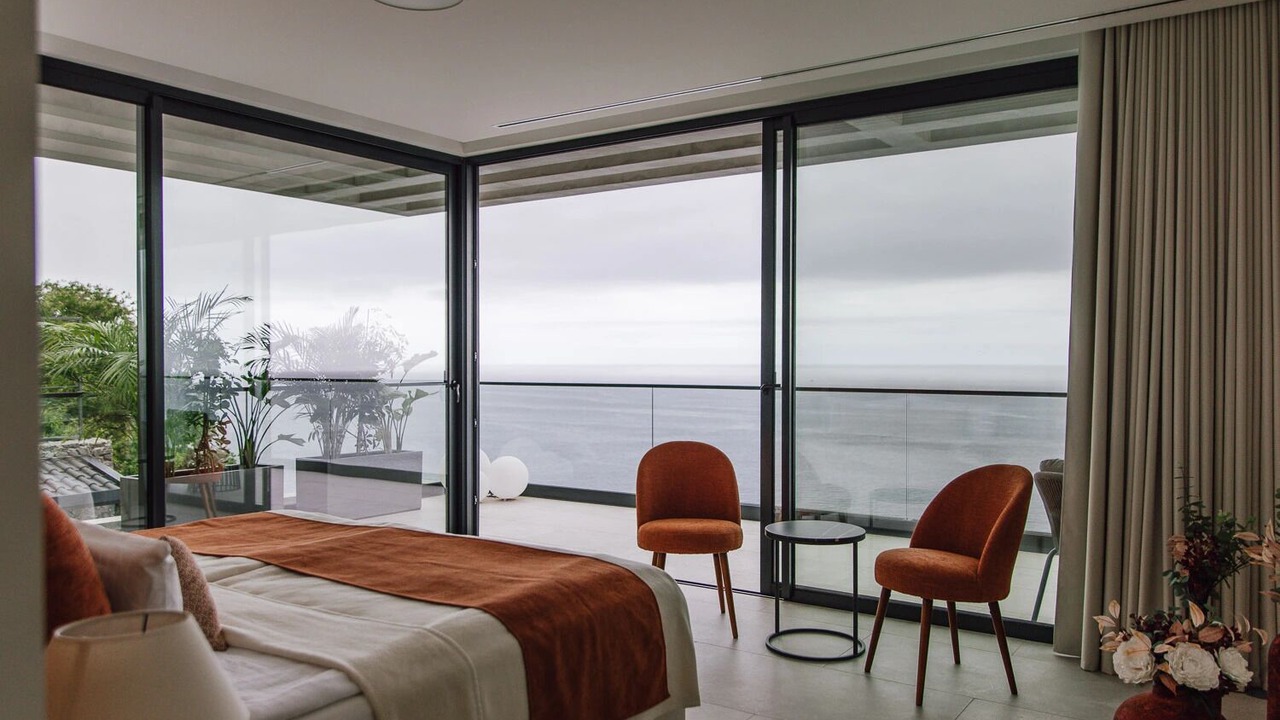 Photo of Bedroom in Calheta