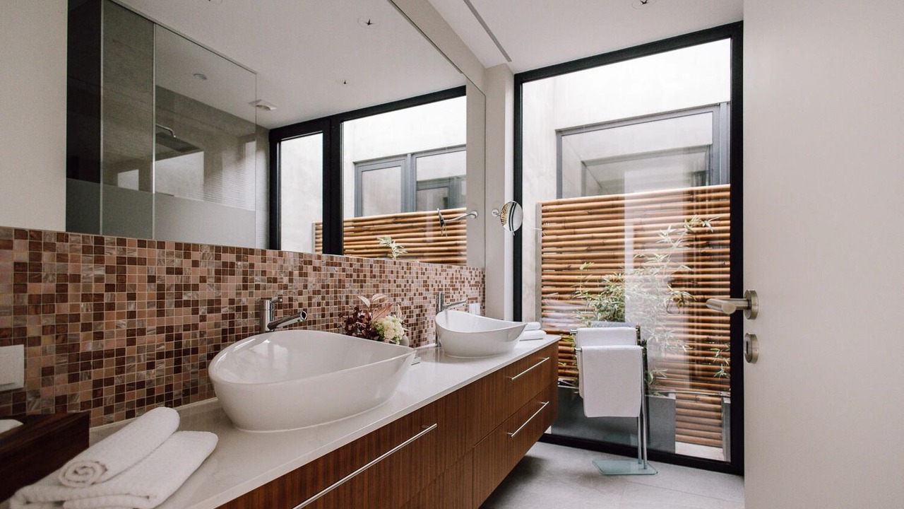 Photo of Bathroom in Calheta