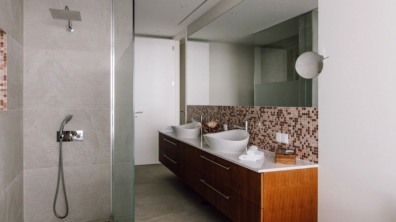 Photo of Bathroom in Calheta