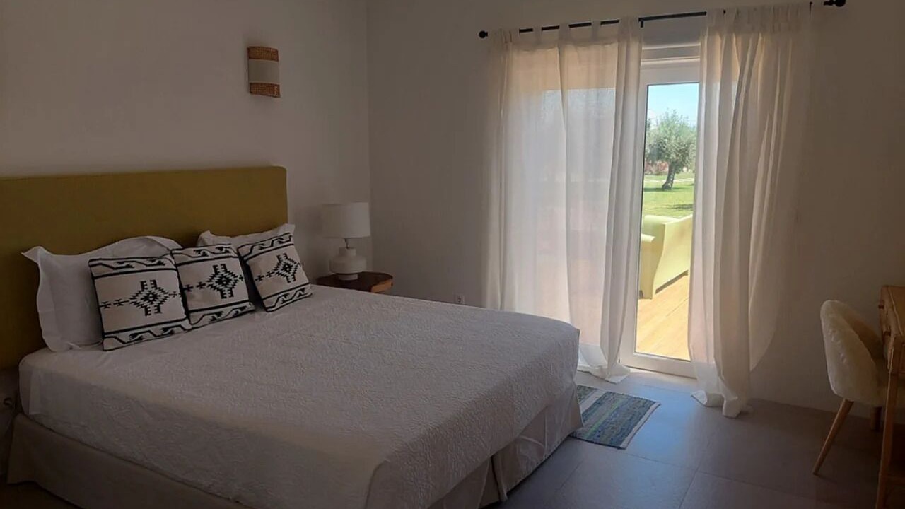 Photo of Bedroom in Moncarapacho e Fuseta