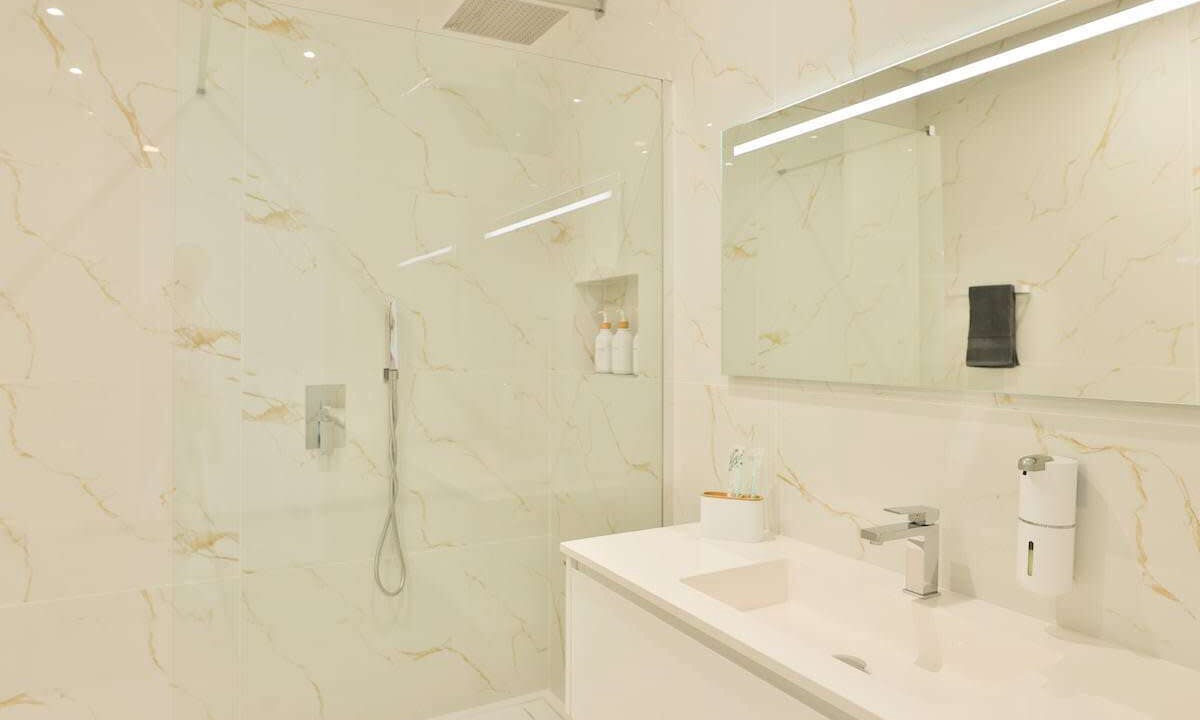 Photo of Bathroom in Prazeres