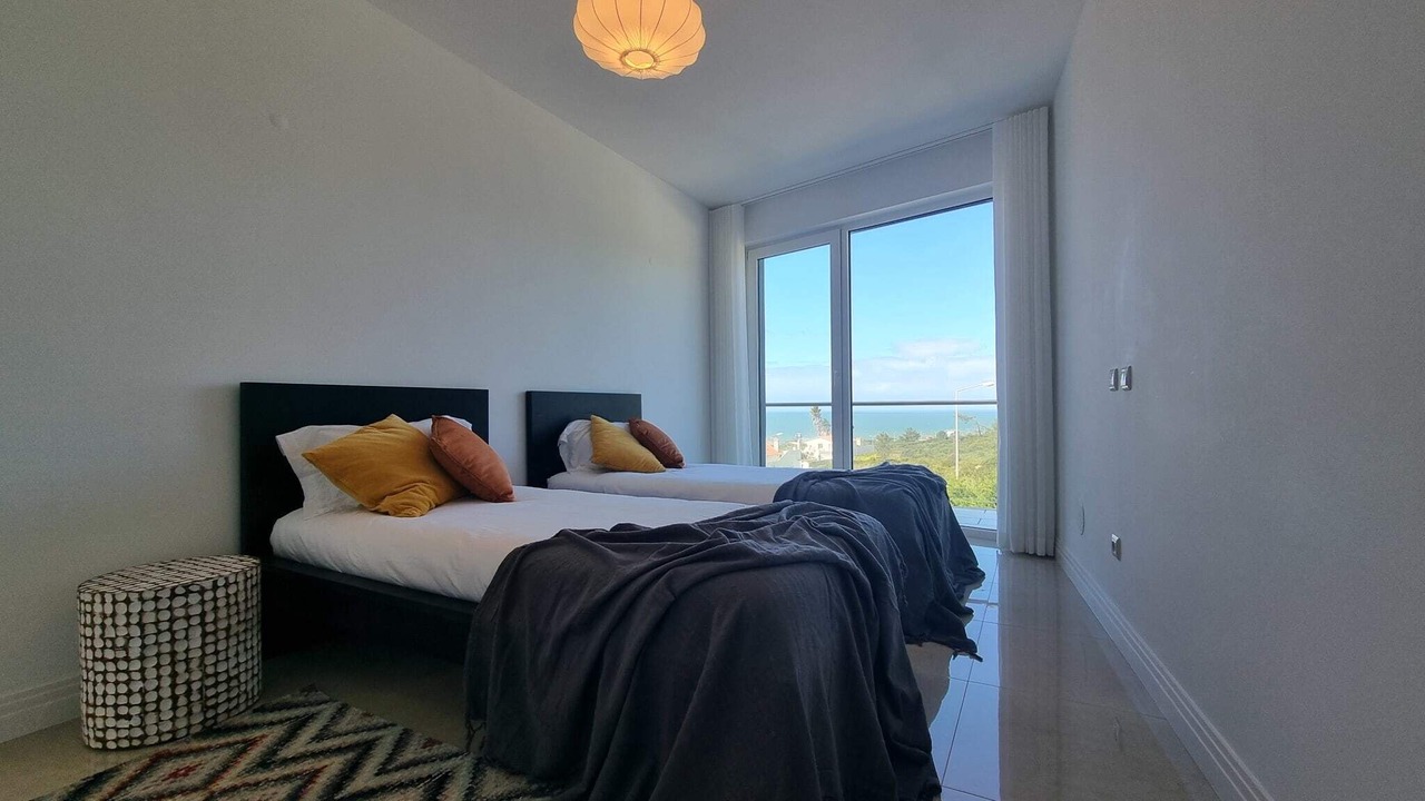 Photo of Bedroom in Ericeira