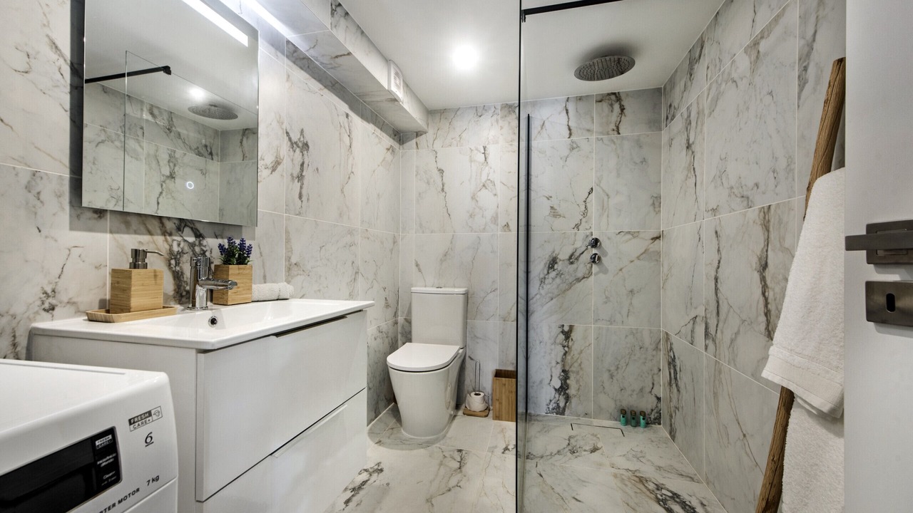 Photo of Bathroom in Faro City Centre
