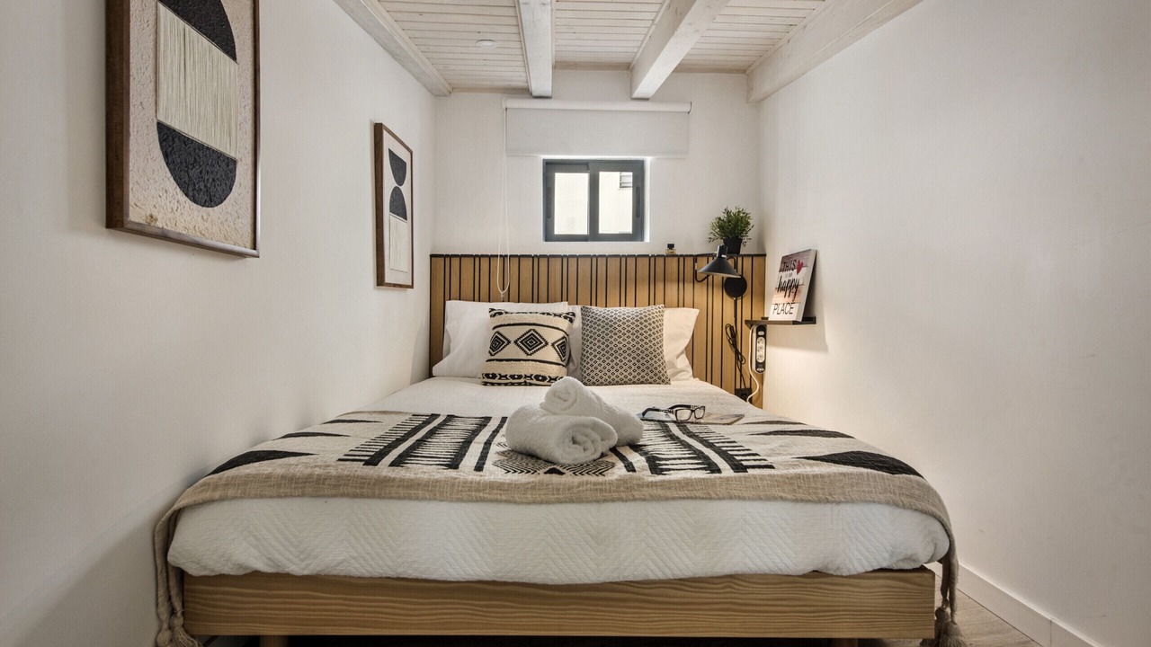 Photo of Bedroom in Faro City Centre