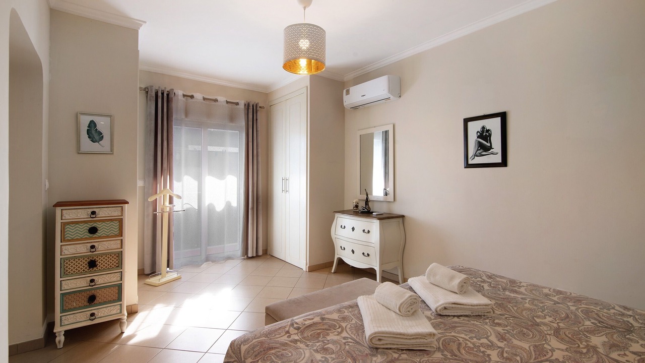 Photo of Bedroom in Loule