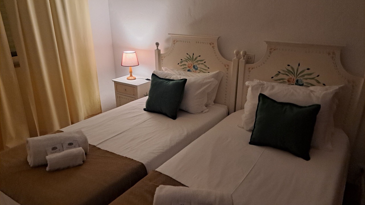 Photo of Bedroom in Alporchinhos