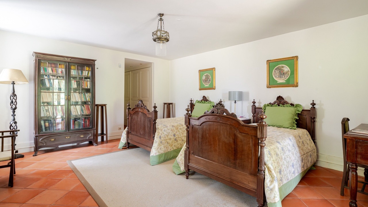 Photo of Bedroom in Goaes