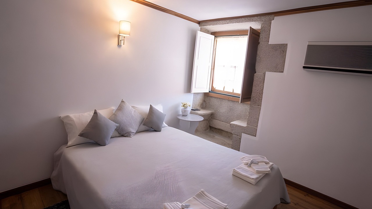 Photo of Bedroom in Sortelha