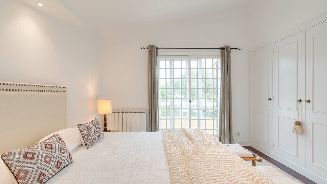 Photo of Bedroom in Cascais
