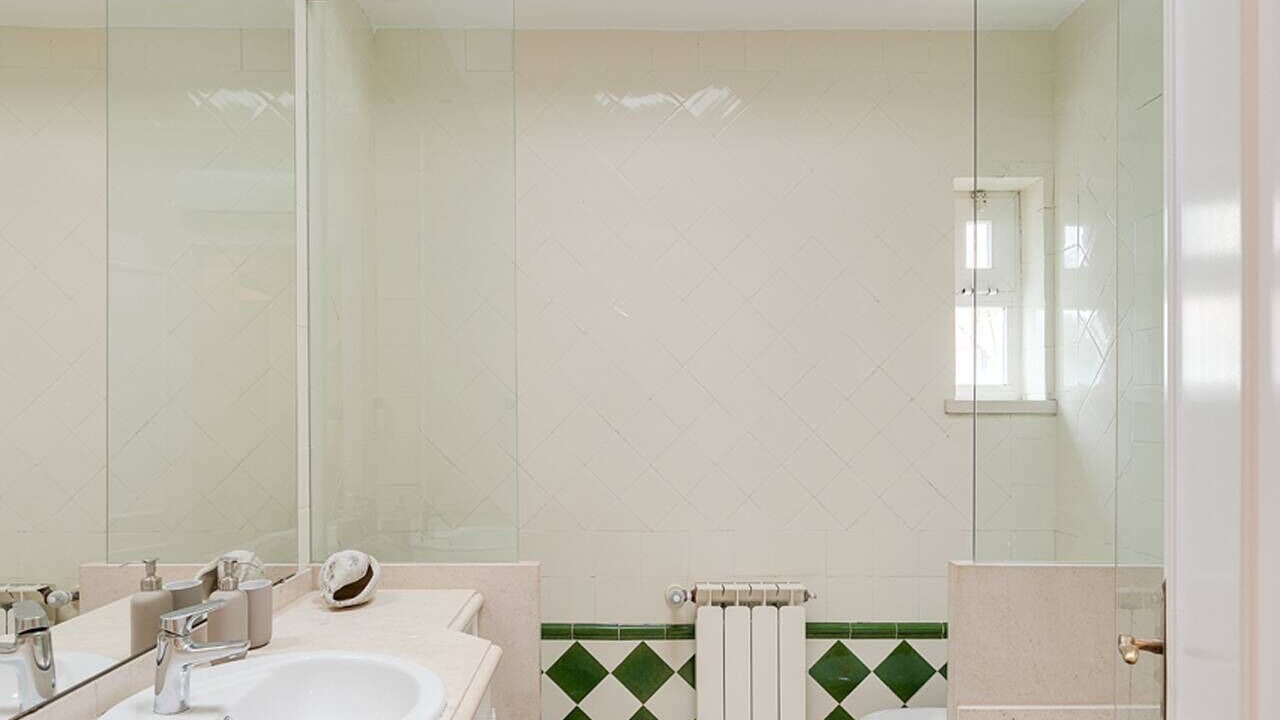 Photo of Bathroom in Cascais