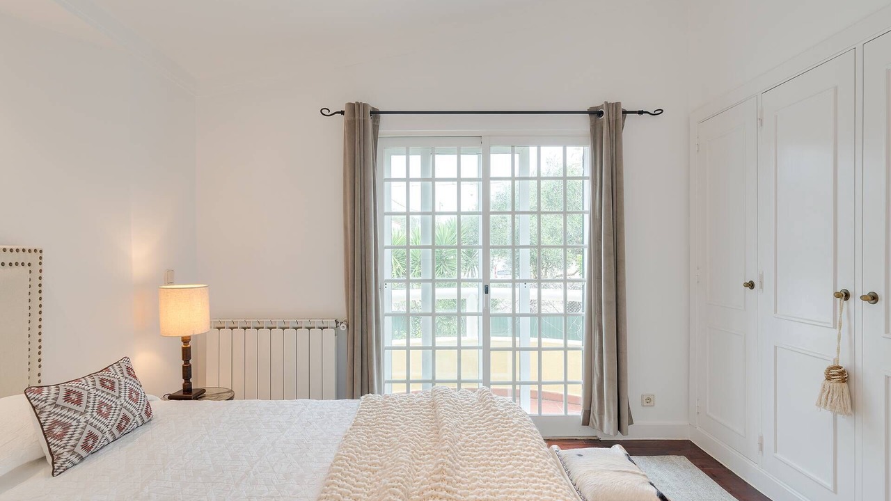 Photo of Bedroom in Cascais