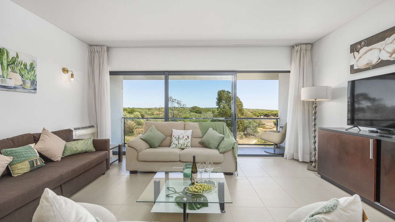 Photo of Bedroom in Quarteira