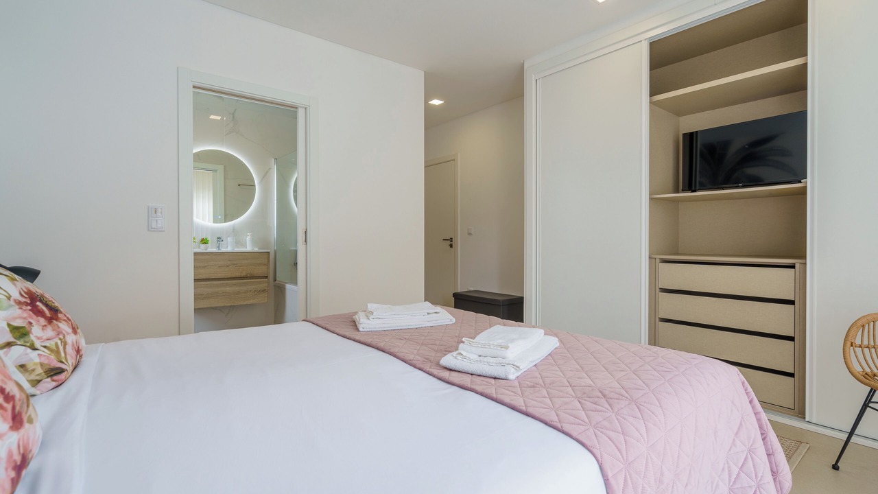 Photo of Bedroom in Atalaia