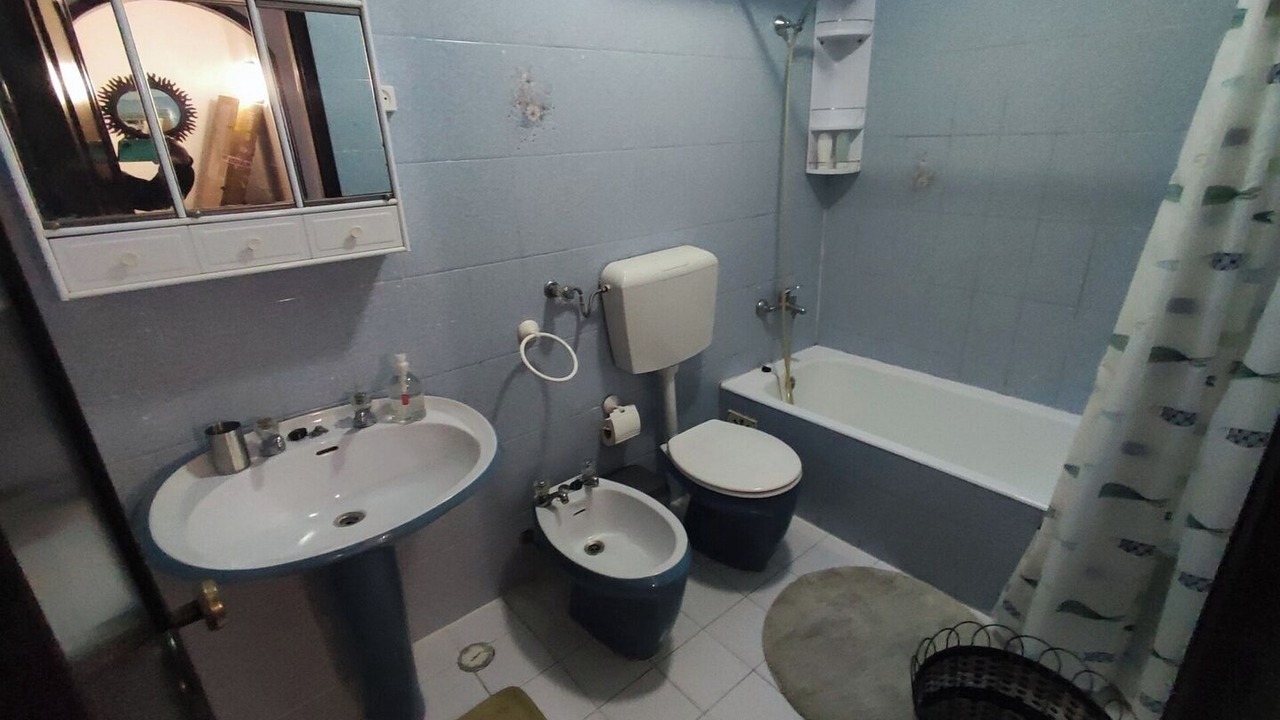 Photo of Bathroom in Alfragide