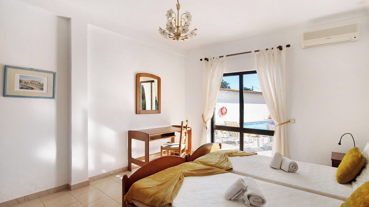 Photo of Bedroom in Vale de Parra