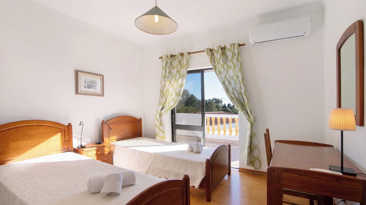 Photo of Bedroom in Vale de Parra