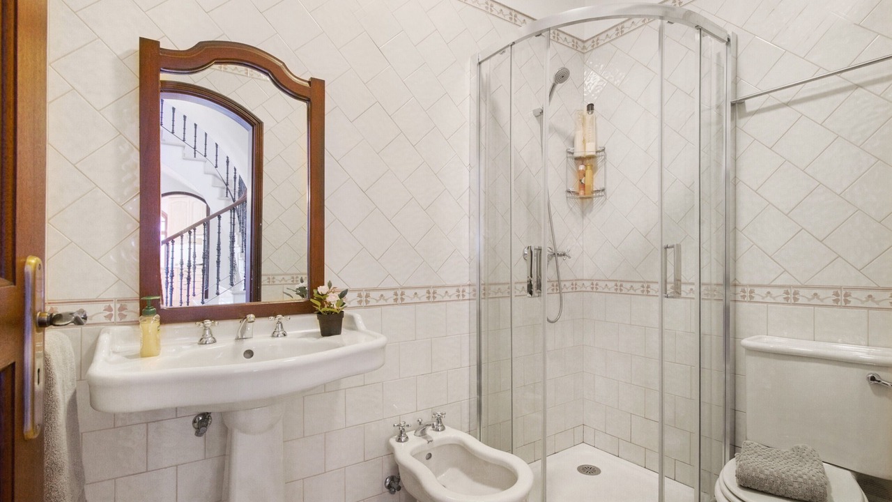 Photo of Bathroom in Castelo