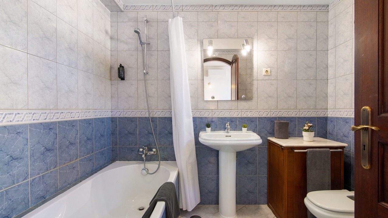 Photo of Bathroom in Castelo
