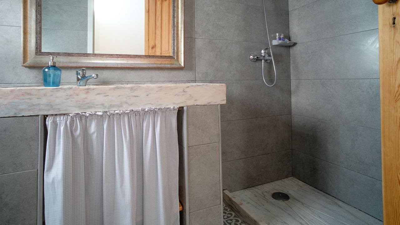 Photo of Bathroom in Magoito