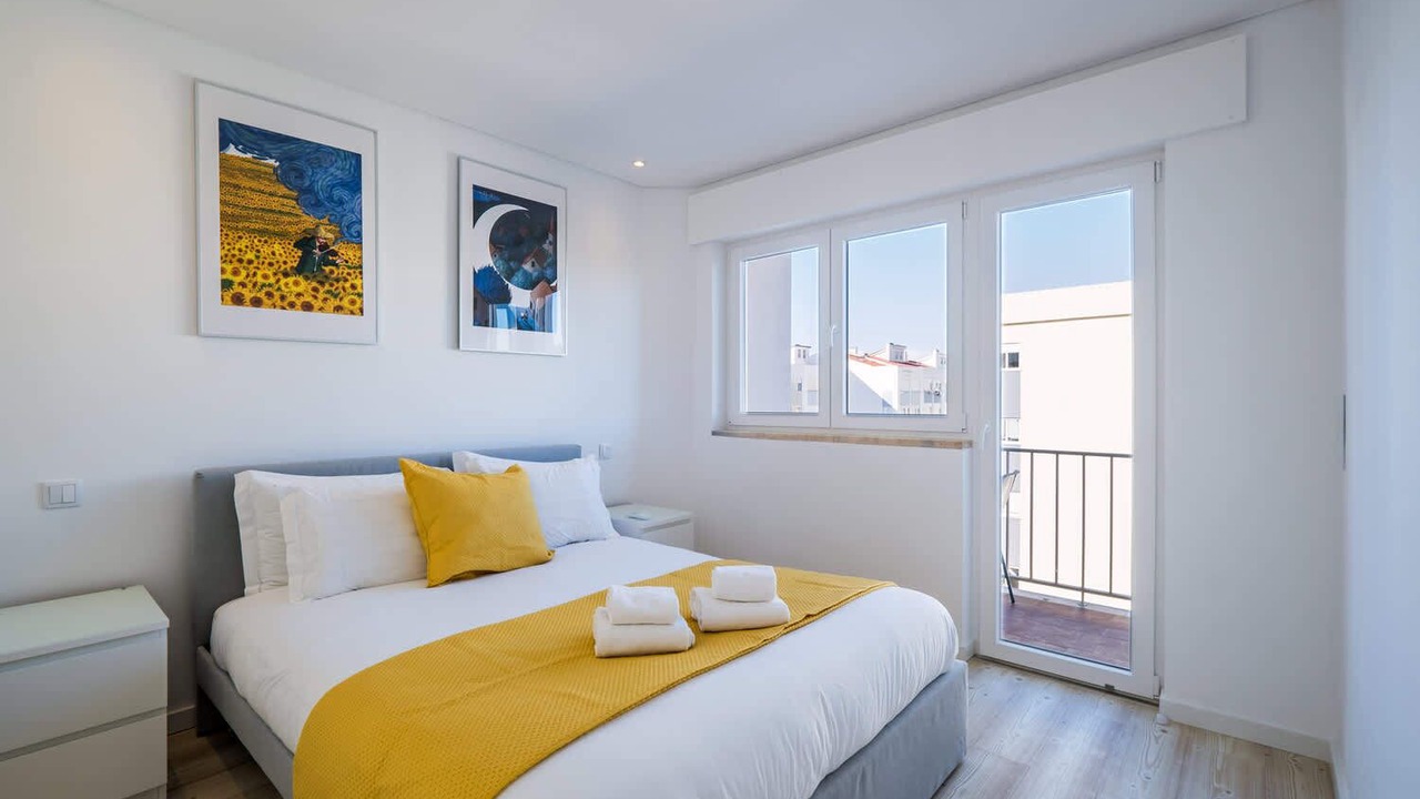 Photo of Bedroom in Carcavelos
