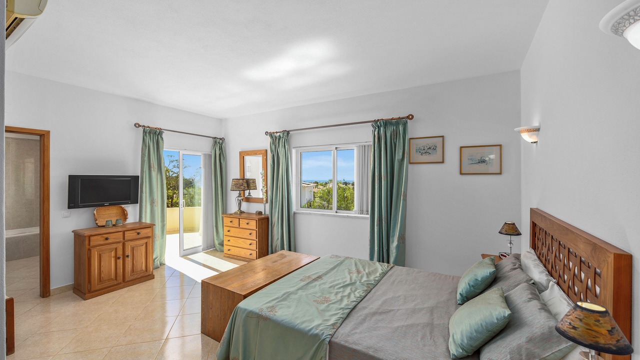 Photo of Bedroom in Carvoeiro