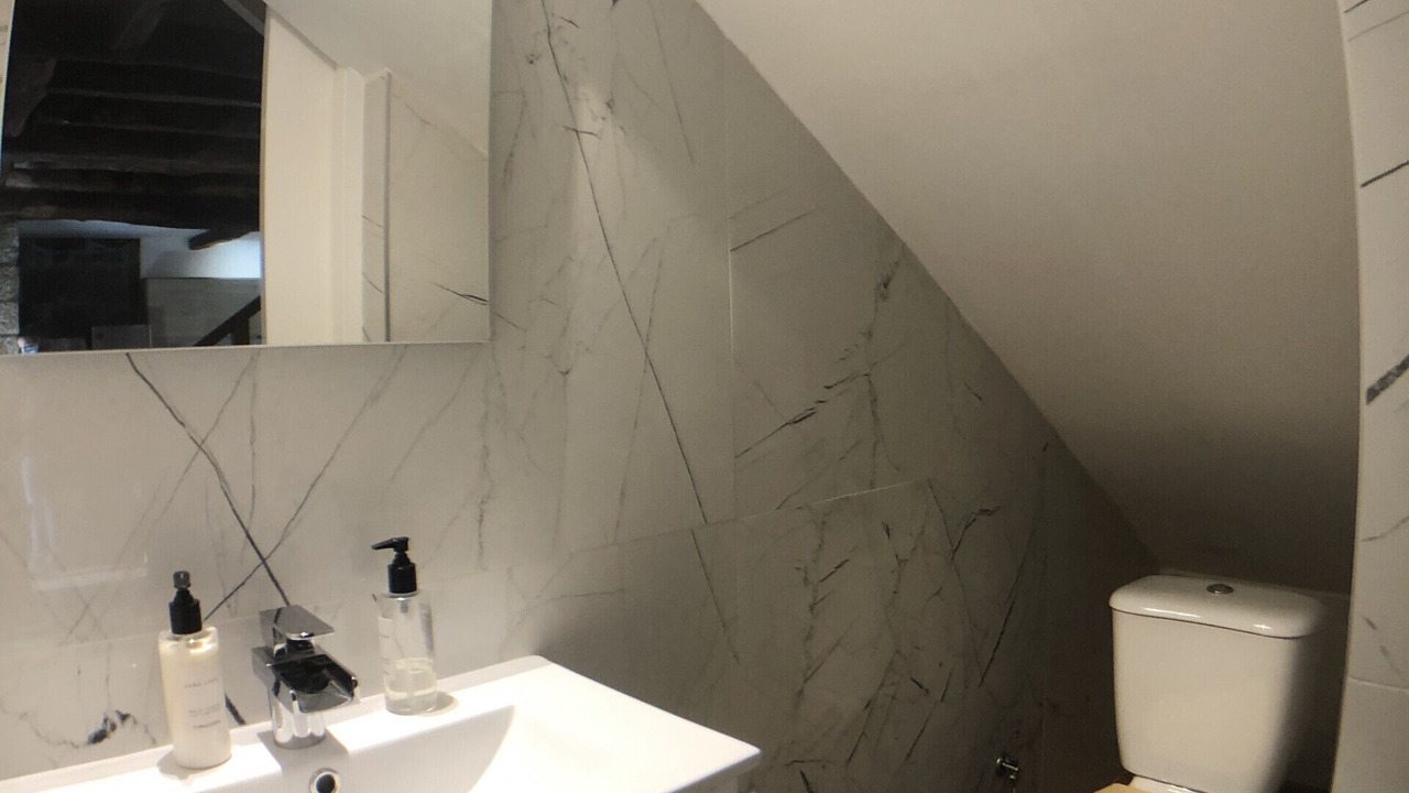 Photo of Bathroom in Casteloes