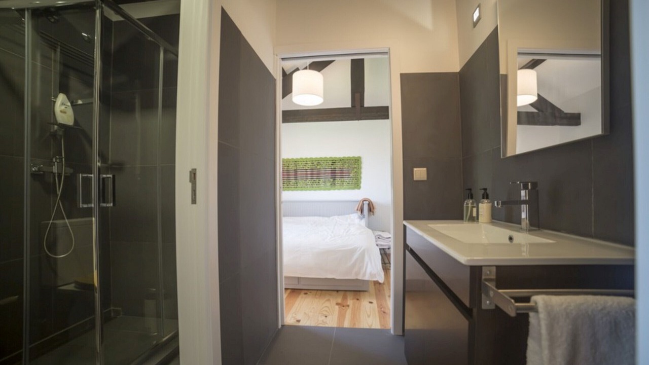 Photo of Bathroom in Casteloes