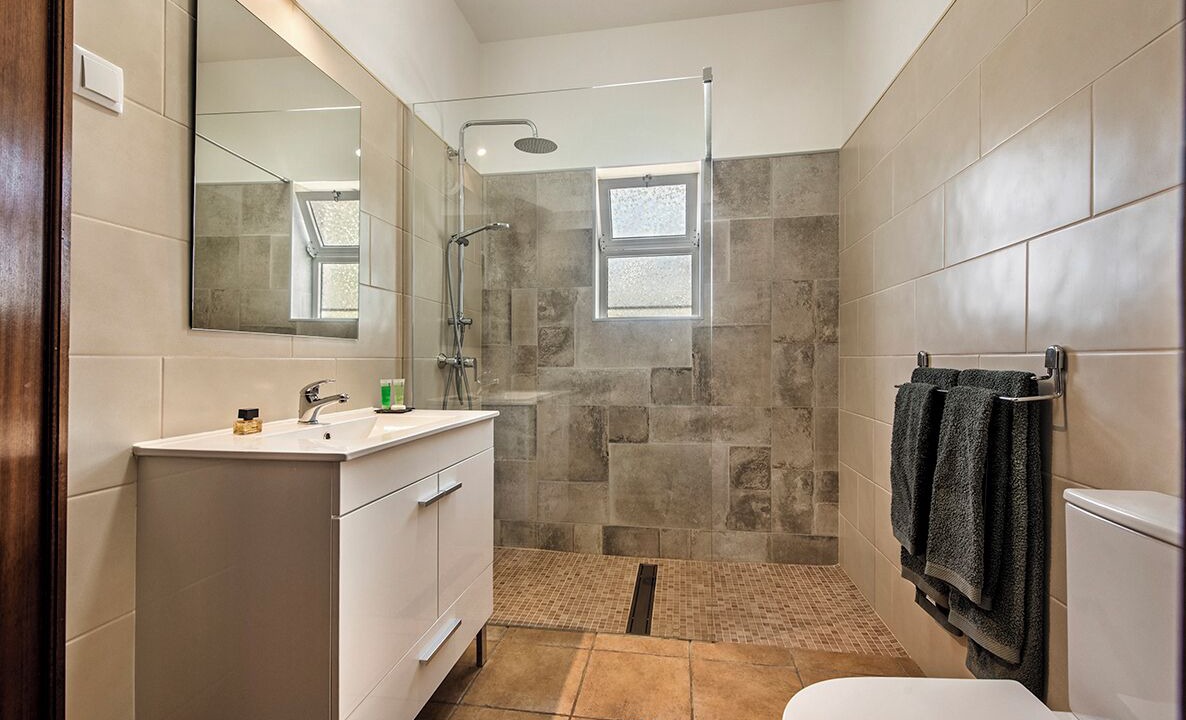 Photo of Bathroom in Monte Raposo