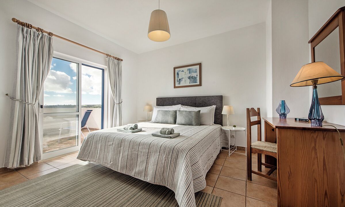 Photo of Bedroom in Monte Raposo
