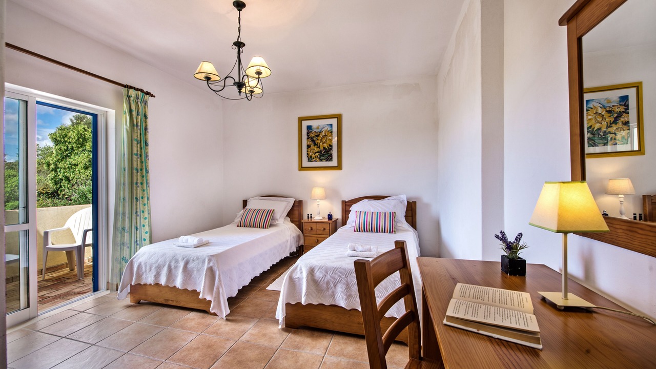 Photo of Bedroom in Monte Raposo
