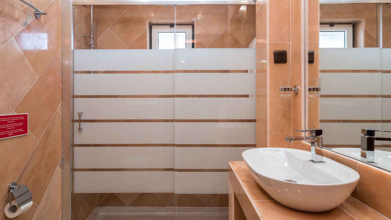 Photo of Bathroom in Ferragudo