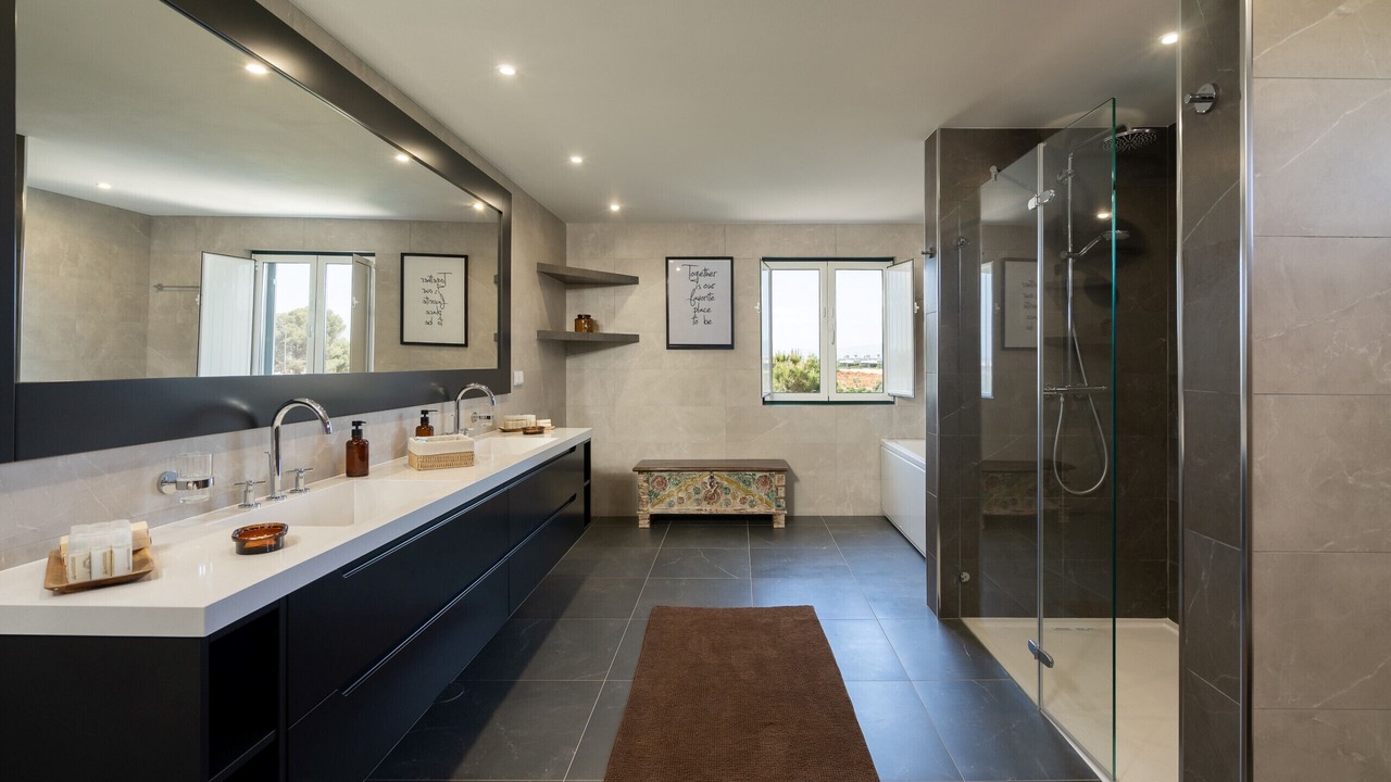 Photo of Bathroom in Ferragudo