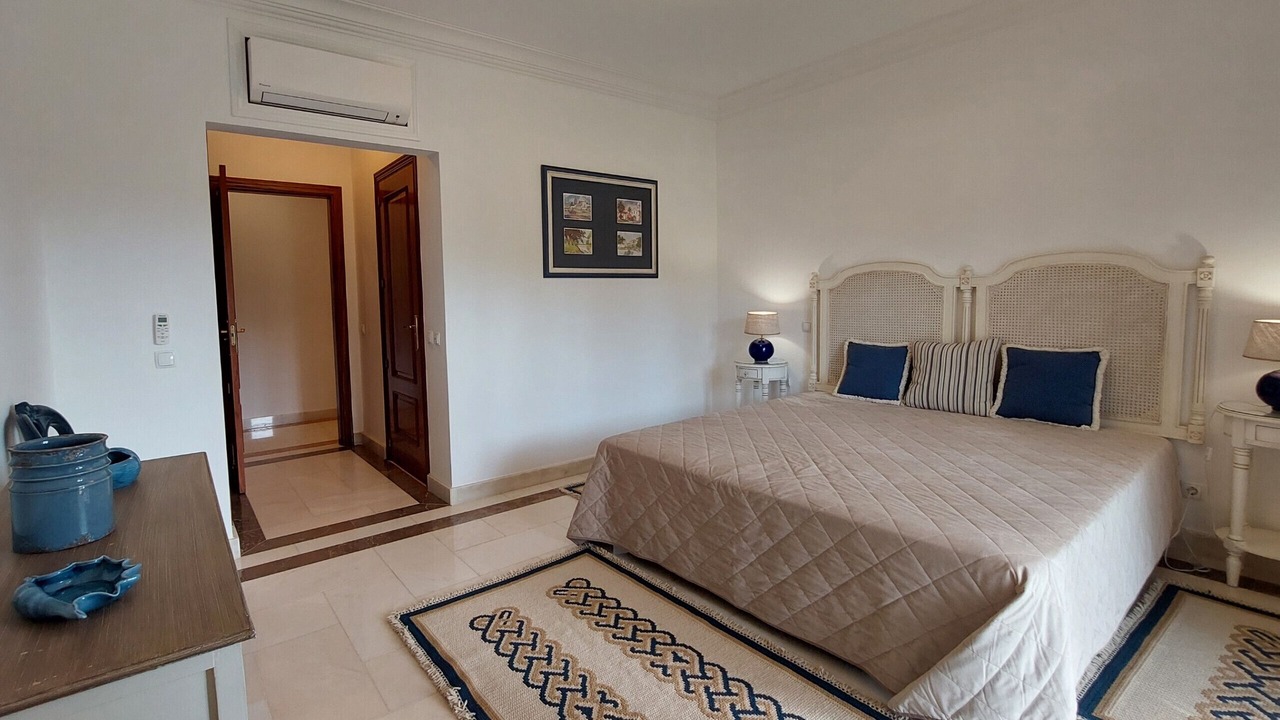 Photo of Bedroom in Ferragudo