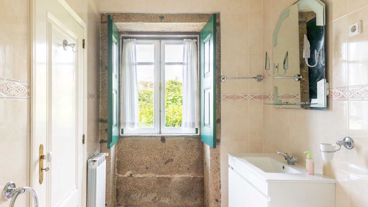 Photo of Bathroom in Ponte de Lima
