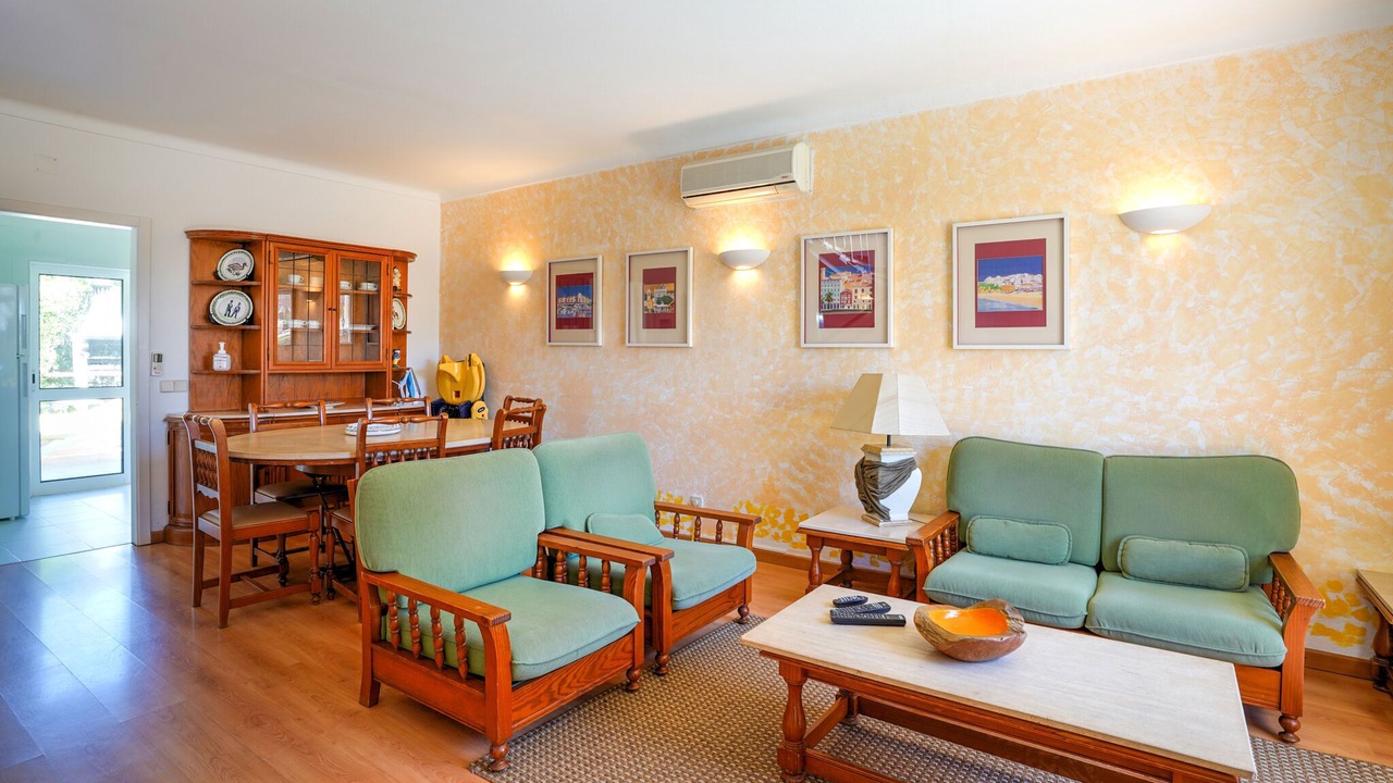 Photo of Livingroom in Quarteira