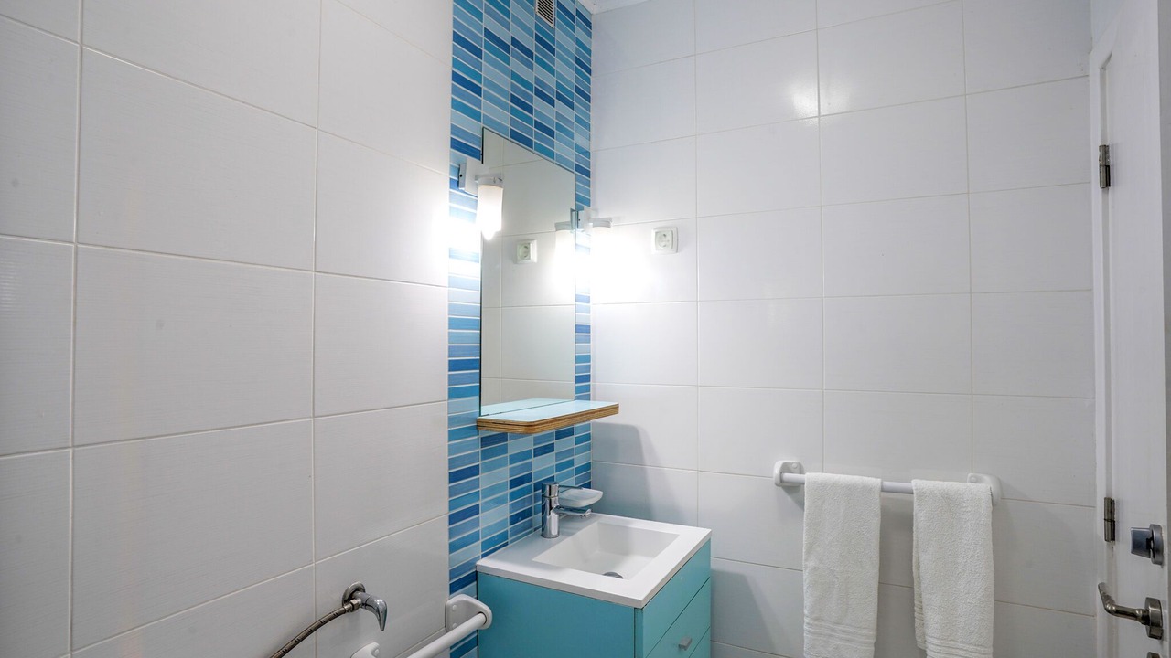 Photo of Bathroom in Quarteira