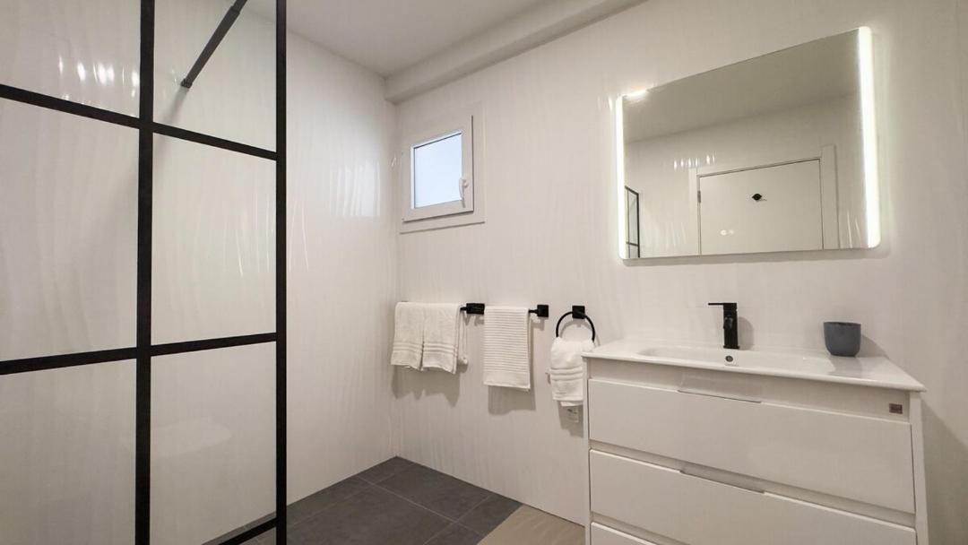 Photo of Bathroom in Penela