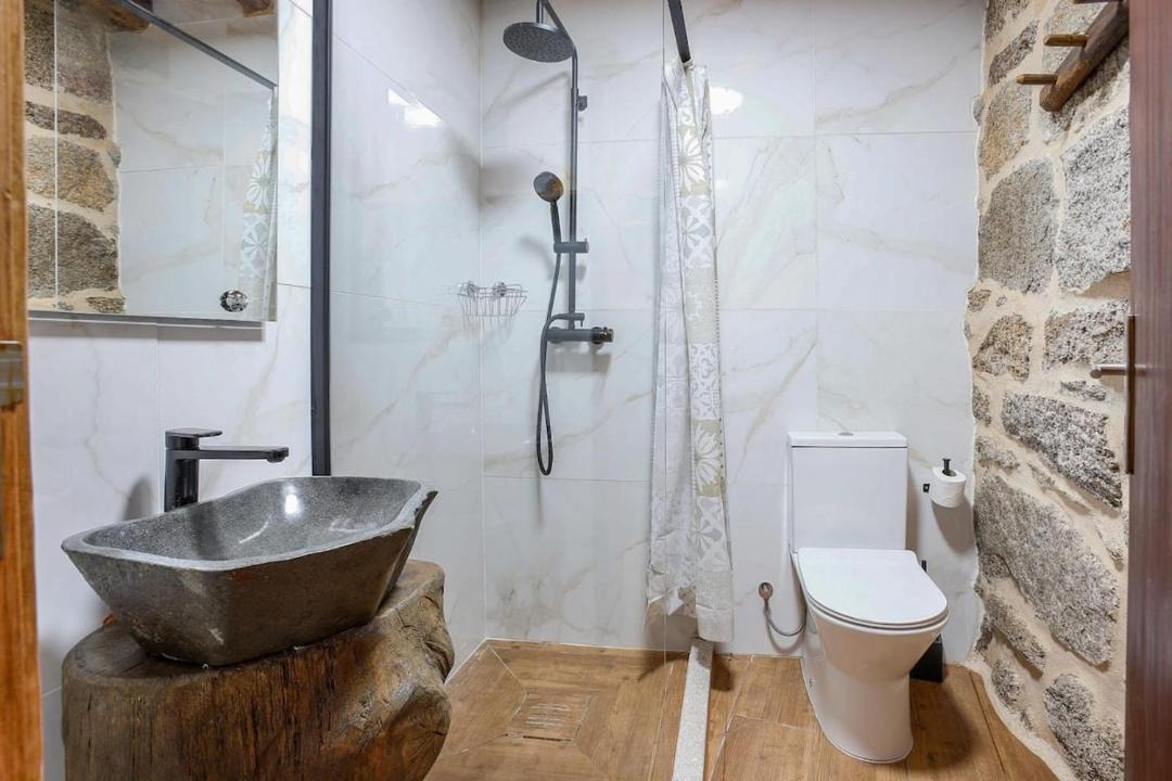 Photo of Bathroom in Melgaco