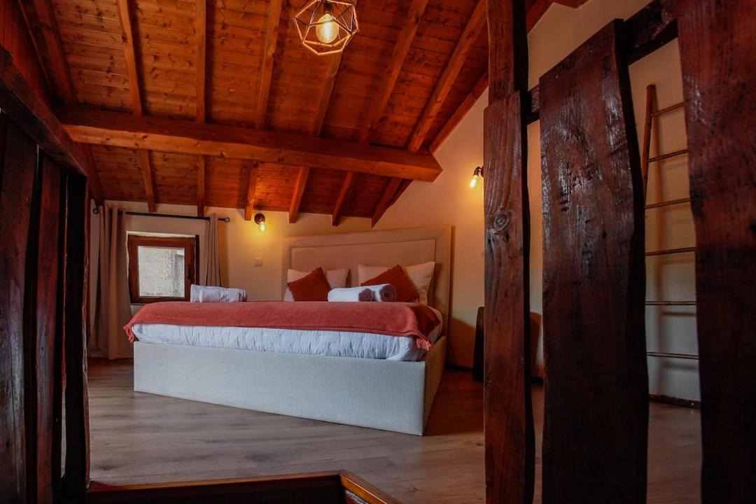Photo of Bedroom in Melgaco