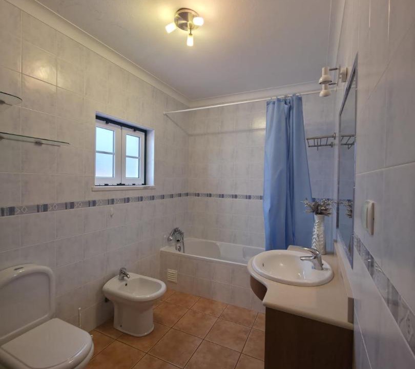 Photo of Bathroom in Almograve