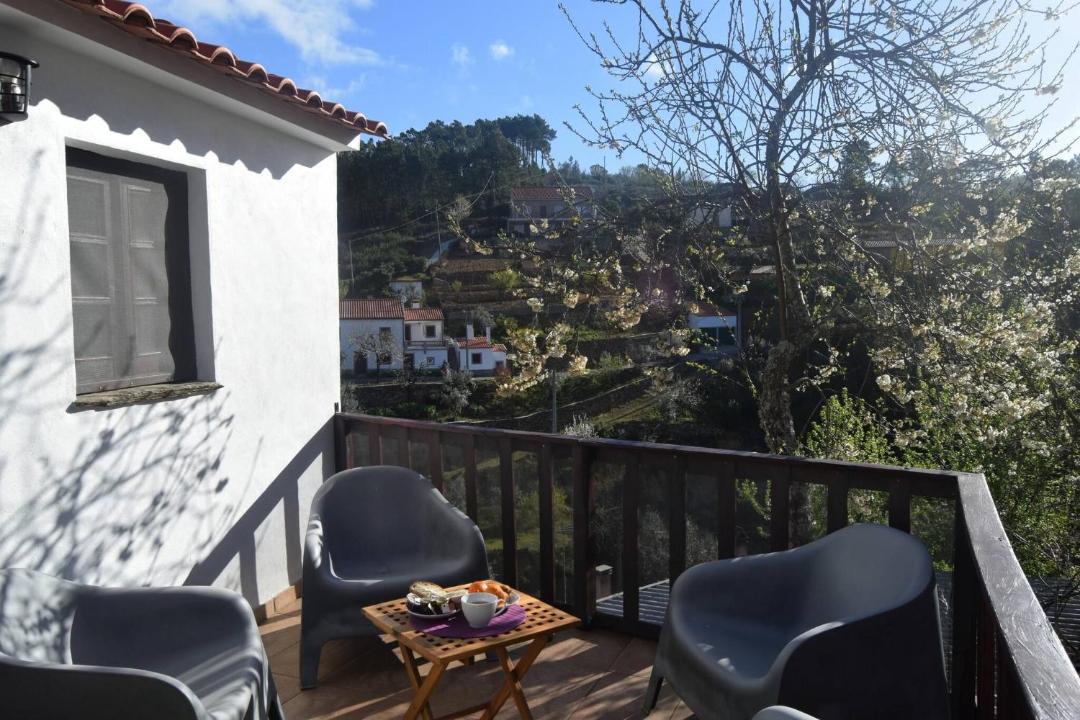 Photo of Patio Balcony in Proenca-a-Nova
