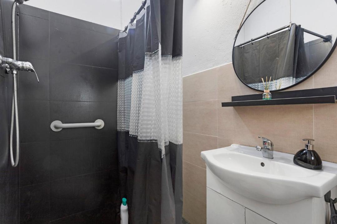 Photo of Bathroom in Praia de Santa Cruz