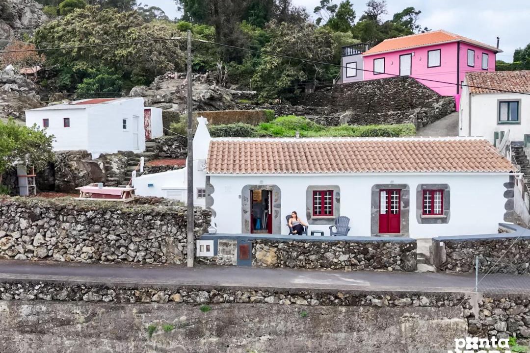 Photo of Others in Altares