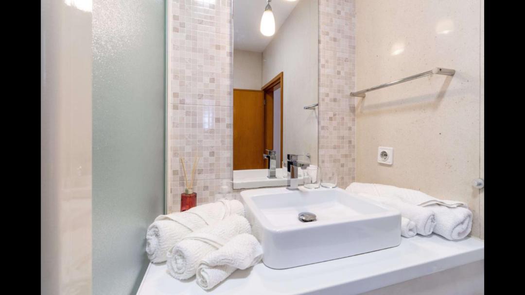Photo of Bathroom in Avintes