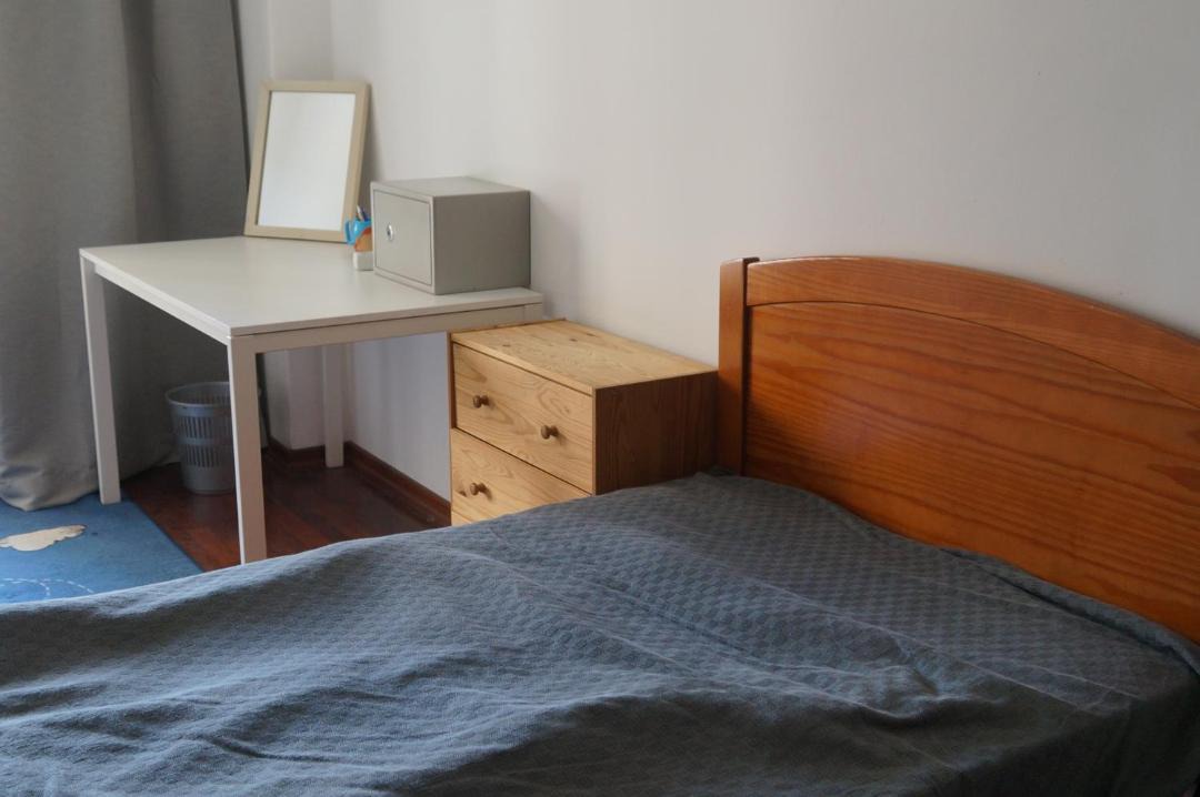 Photo of Bedroom in Alges