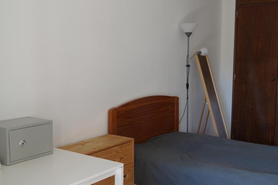 Photo of Bedroom in Alges