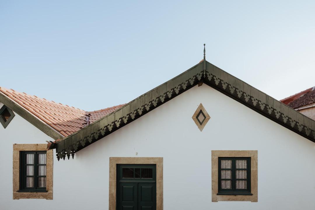 Photo of Buildings in Provesende
