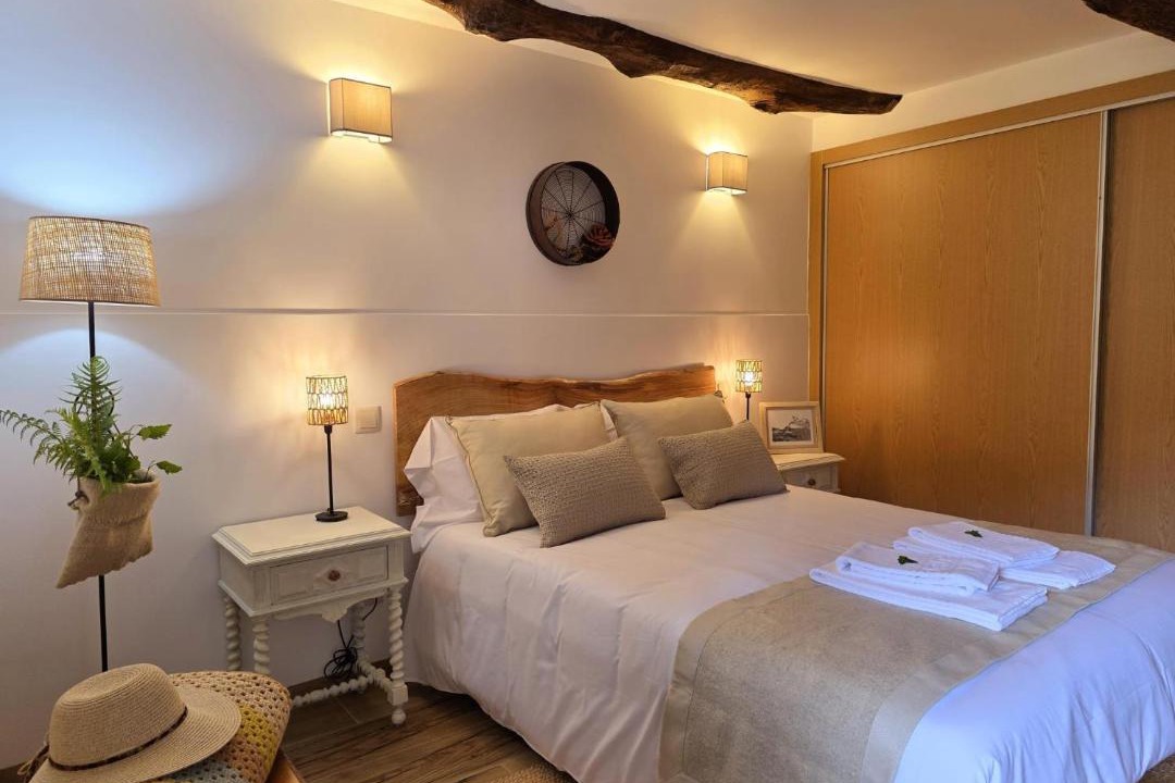 Photo of Bedroom in Cubalhao