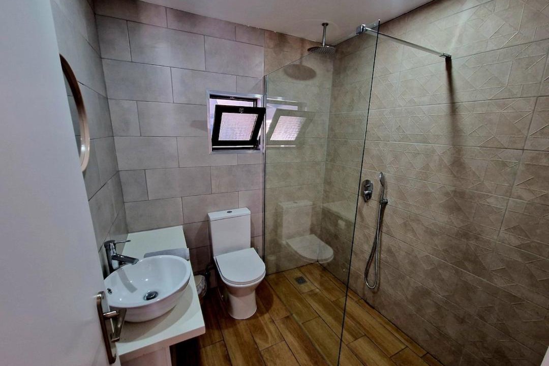 Photo of Bathroom in Pombal