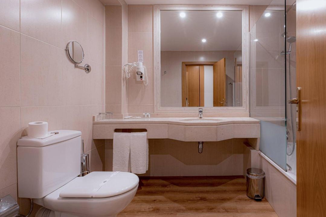 Photo of Bathroom in Covilha